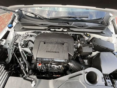 Certified 2025 Honda Pilot TrailSport image 25