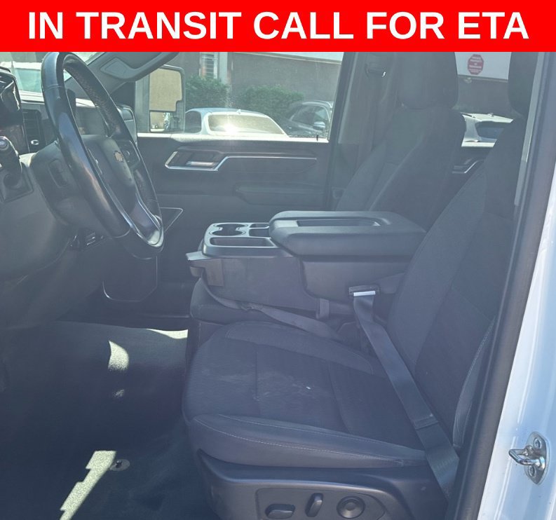 Used 2025 Chevrolet Silverado 2500 LT AWD/4WD image 3