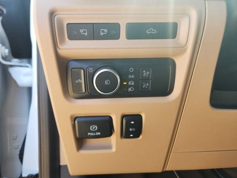 Used 2022 Ford F150 Lariat w/ Max Trailer Tow Package RWD image 27