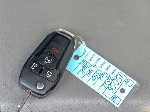 Used 2022 Ford F550 4x4 Regular Cab Super Duty w/ Power Equipment Group image 25