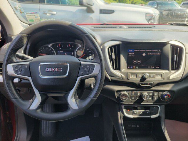 Used 2022 GMC Terrain SLE w/ Driver Convenience Package FWD image 16
