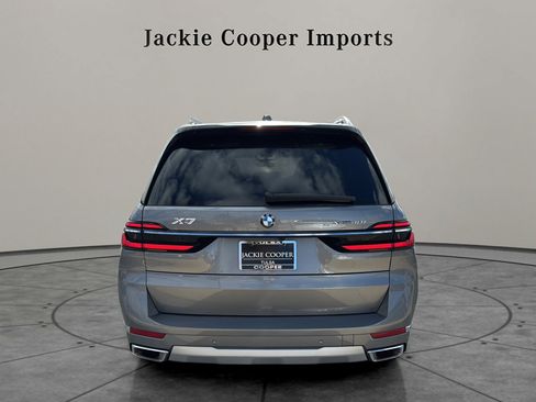 Used 2023 BMW X7 xDrive40i w/ Executive Package image 4