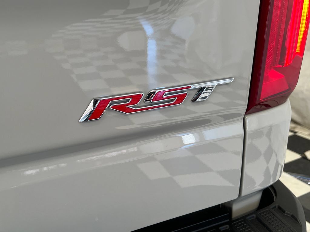Used 2026 Chevrolet Silverado 1500 RST w/ All Star Edition Plus RWD image 15