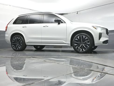 Used 2026 Volvo XC90 B6 Ultra w/ Protection Package Premier AWD/4WD image 34