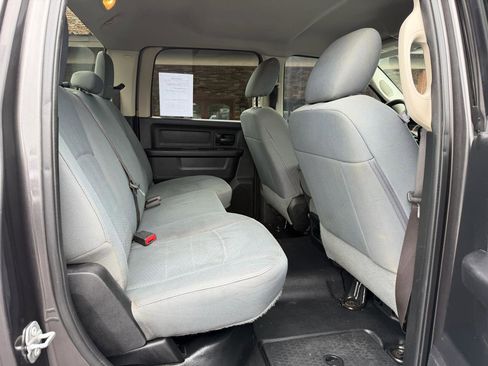 Used 2017 RAM 2500 Tradesman w/ Chrome Appearance Group AWD/4WD image 11