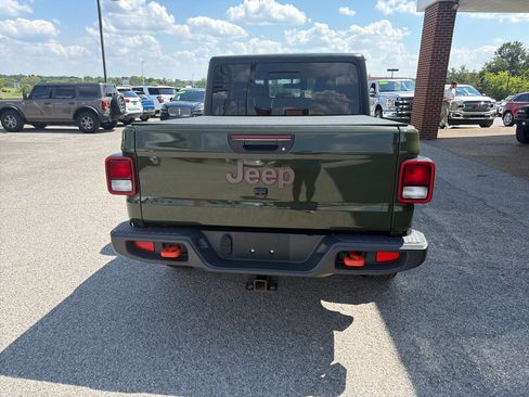 Used 2021 Jeep Gladiator Mojave w/ Trailer Tow Package AWD/4WD image 6