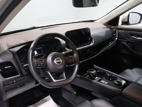 Used 2023 Nissan Rogue SL w/ SL Premium Package image 17