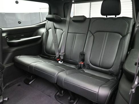 New 2026 Jeep Grand Wagoneer Limited AWD/4WD image 18