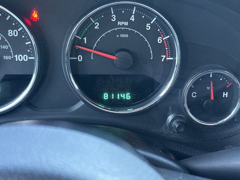 Used 2011 Jeep Wrangler Unlimited Sahara w/ Dual Top Group image 28