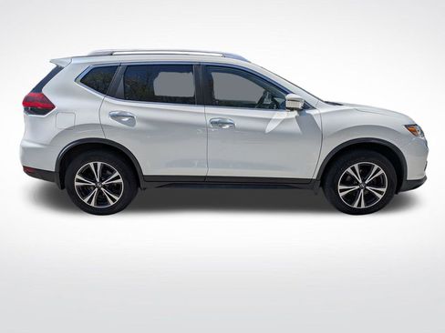Used 2020 Nissan Rogue SV w/ Premium Package AWD/4WD image 2
