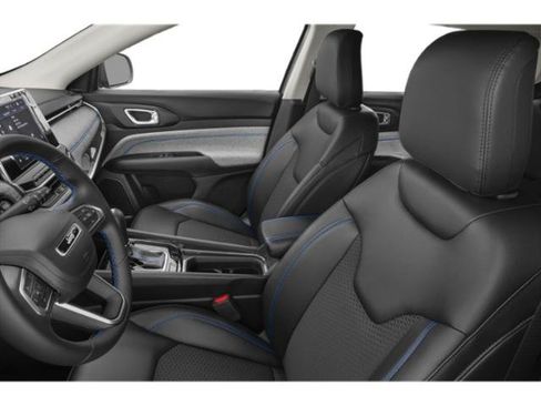 Certified 2022 Jeep Compass Latitude w/ Sun and Sound Group AWD/4WD image 9