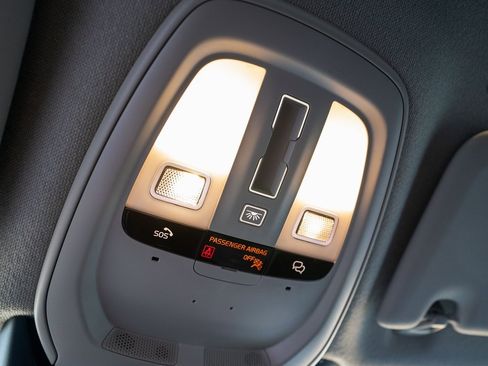 Used 2023 Volvo XC40 B5 Plus w/ Driver Assist Package image 20