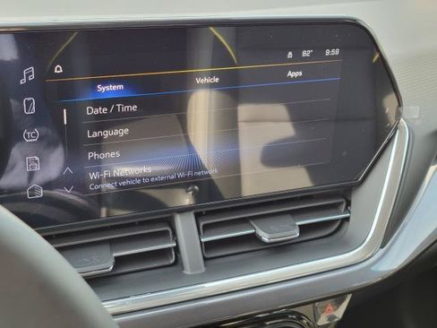New 2026 Chevrolet Trax ACTIV w/ Driver Confidence Package FWD image 19