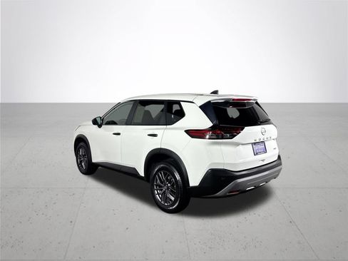 Used 2023 Nissan Rogue S AWD/4WD image 8