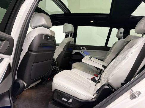 Used 2023 BMW X7 xDrive40i w/ Executive Package AWD/4WD image 18