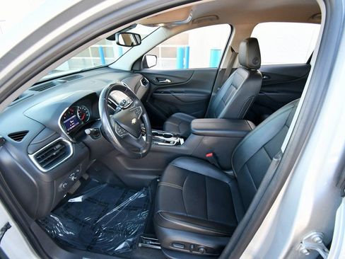 Used 2022 Chevrolet Equinox Premier FWD image 28