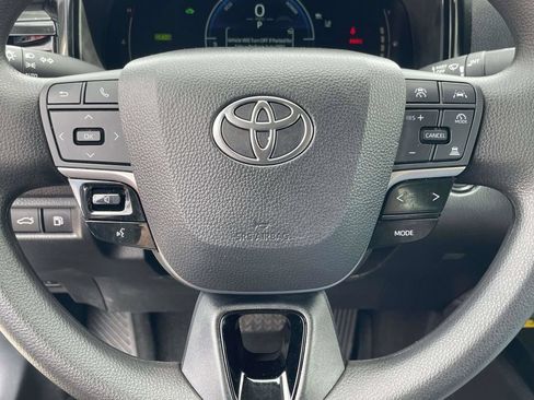 Used 2025 Toyota Camry LE FWD image 23