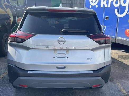 Used 2023 Nissan Rogue SV w/ SV Premium B Package FWD image 4