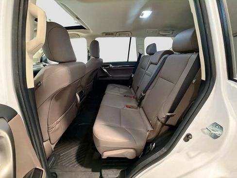 Used 2021 Lexus GX 460 Premium w/ Premium Package AWD/4WD image 21
