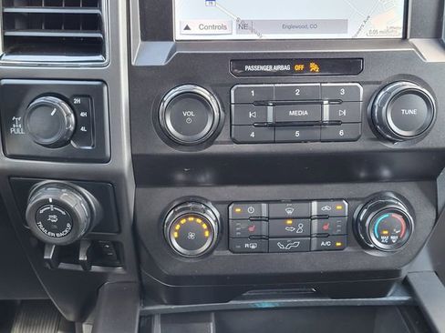 Used 2019 Ford F150 XLT w/ Equipment Group 302A Luxury AWD/4WD image 18