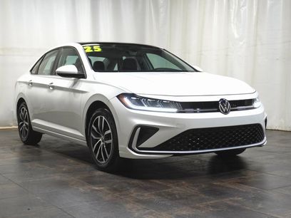 Certified 2025 Volkswagen Jetta SE