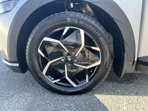 New 2023 Hyundai Ioniq 5 SEL image 33