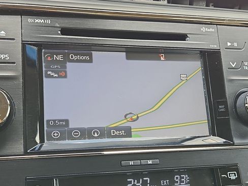 Used 2018 Toyota Avalon XLE Premium image 17