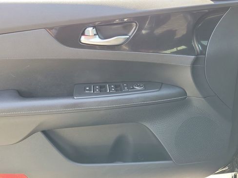 Used 2022 Kia Forte GT-Line w/ GT-Line Technology Package FWD image 21