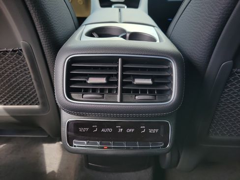 New 2026 Mercedes-Benz GLS 580 4MATIC image 16