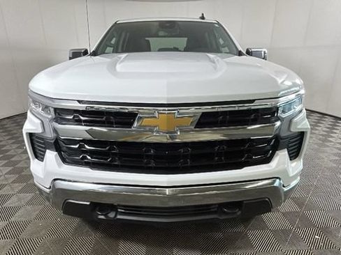 Used 2023 Chevrolet Silverado 1500 LT AWD/4WD image 7
