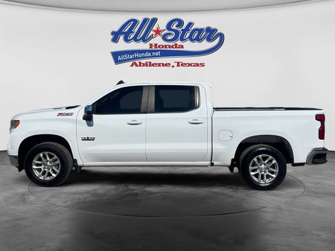 Used 2024 Chevrolet Silverado 1500 LT w/ Z71 Off-Road Package AWD/4WD image 8