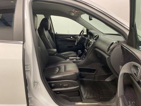 Used 2017 Buick Enclave Leather image 23