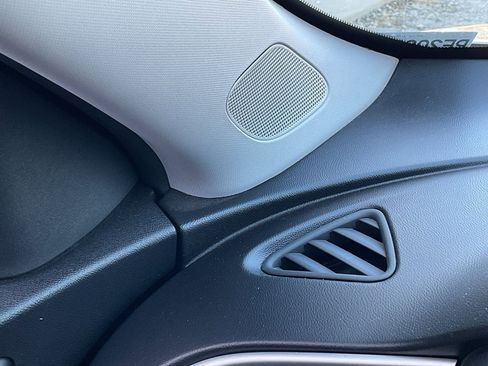 Used 2024 Chevrolet Malibu LT image 26