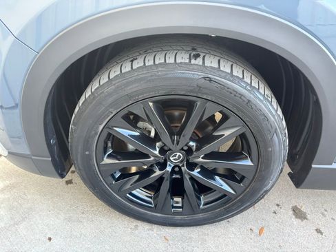 Used 2023 MAZDA CX-9 Carbon Edition image 12