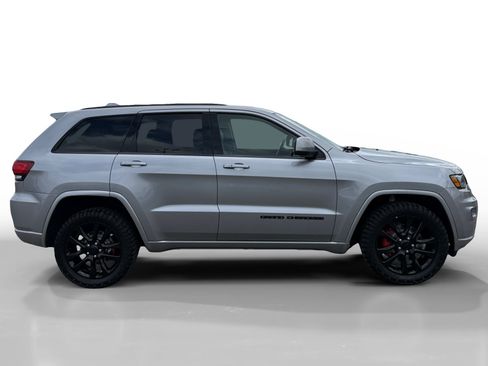 Used 2021 Jeep Grand Cherokee Laredo X AWD/4WD image 6