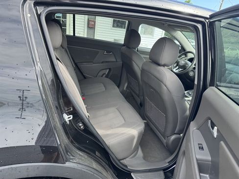 Used 2011 Kia Sportage LX AWD/4WD image 12