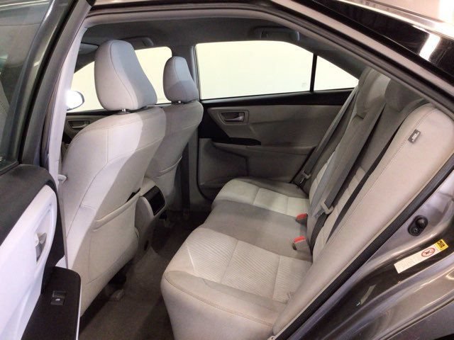 Used 2017 Toyota Camry LE FWD image 11