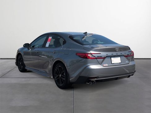 New 2026 Toyota Camry SE FWD image 4