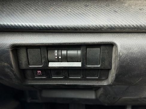 Used 2018 Subaru Impreza 2.0i AWD/4WD image 19