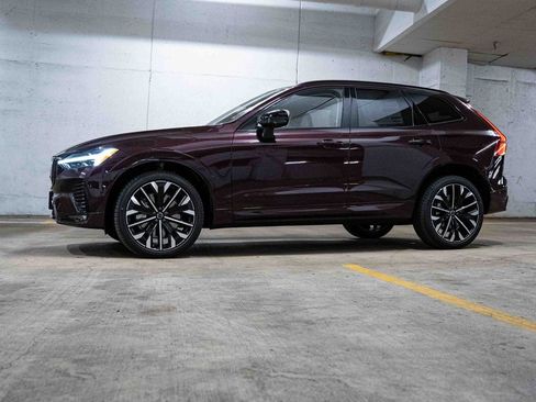 New 2026 Volvo XC60 B5 Ultra w/ Protection Package Premier AWD/4WD image 3
