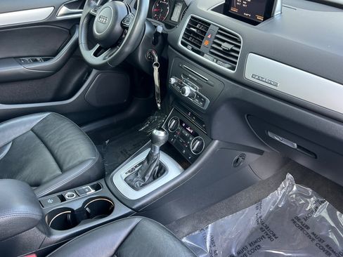 Used 2018 Audi Q3 2.0T Premium image 16