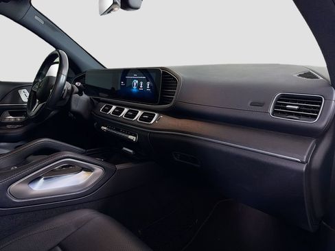 Certified 2021 Mercedes-Benz GLS 450 4MATIC image 33