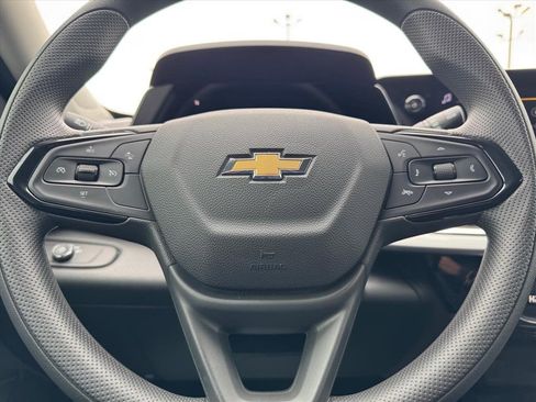 Used 2026 Chevrolet Trax LT image 15