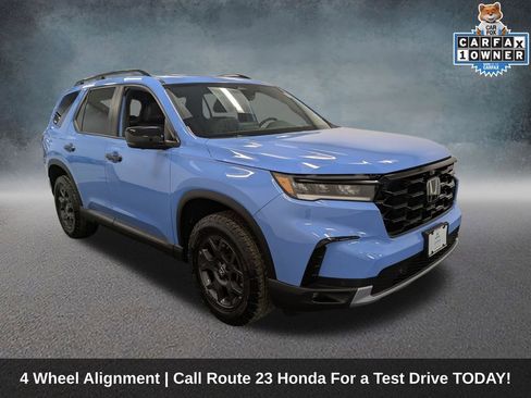 Certified 2024 Honda Pilot TrailSport image 3