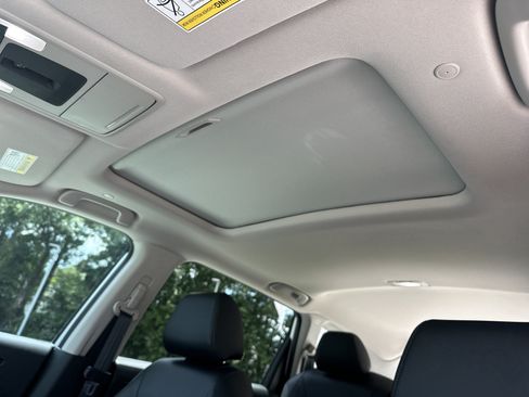Used 2024 Honda CR-V EX-L image 28