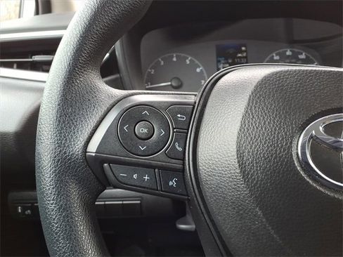 Certified 2025 Toyota Corolla LE image 15