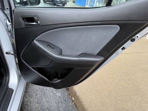 Used 2015 Kia Optima LX image 36