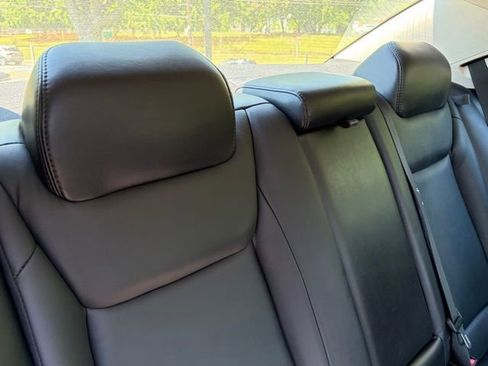 Used 2016 Chrysler 300 Limited w/ Driver Convenience Group AWD/4WD image 28