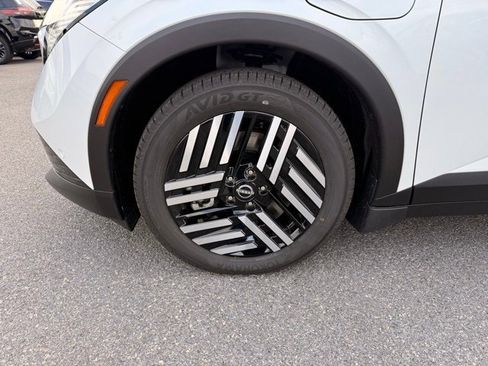 New 2026 Nissan Leaf SV+ w/ Floor Mat Package (SV+) image 9