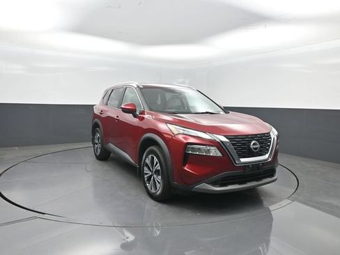 Used 2023 Nissan Rogue SV w/ SV Premium Package AWD/4WD image 3